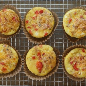 These super easy egg muffins are grain free, and a great way to have a hot, quick and protein packed breakfast on a busy morning!