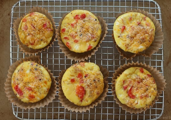 These super easy egg muffins are grain free, and a great way to have a hot, quick and protein packed breakfast on a busy morning!