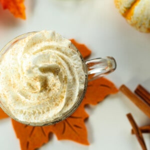 This syrup is full of warm autumn spices and flavors. Perfect to make your own autumn latte at home - and it makes your house smell amazing!