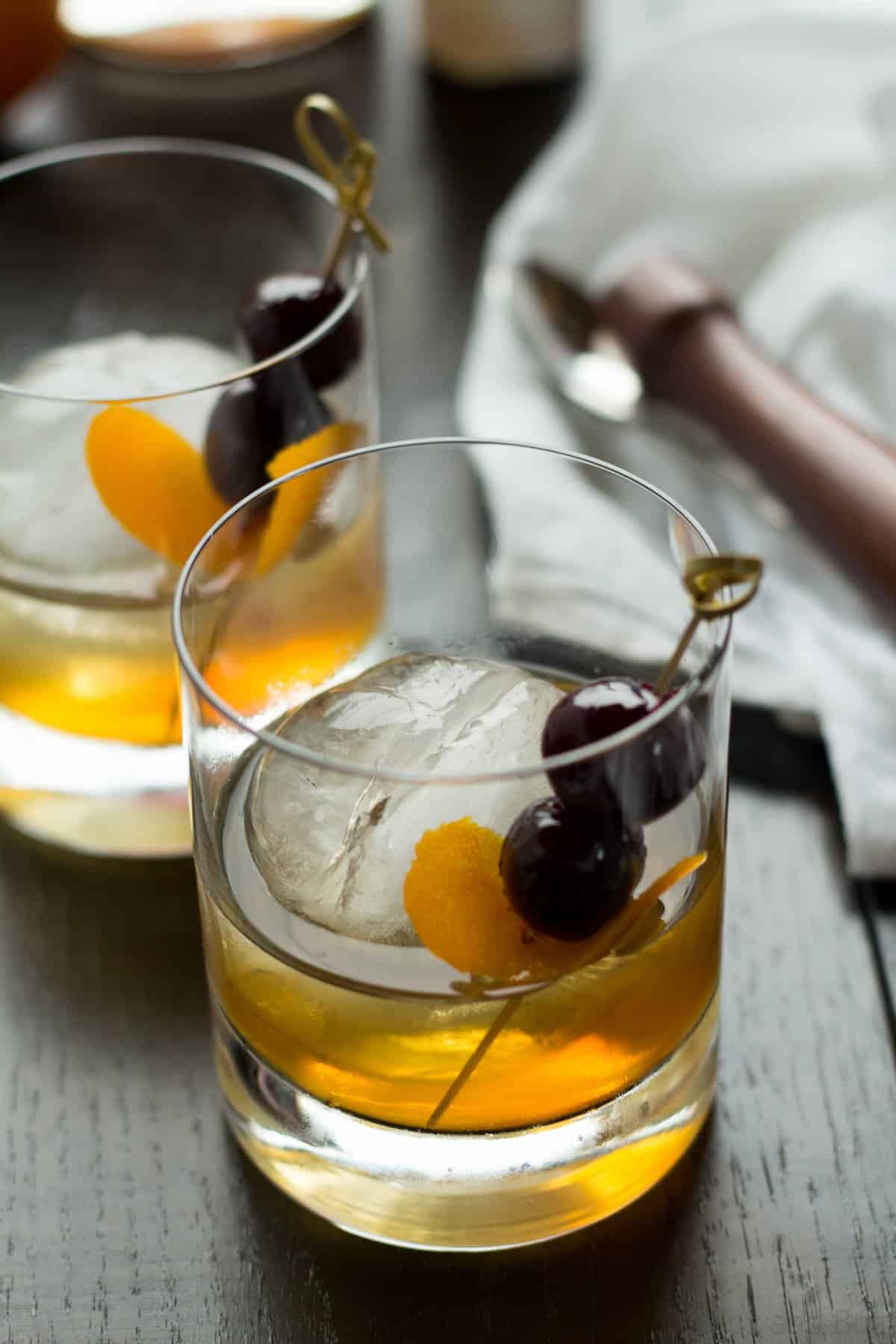 This twist on the classic old fashioned uses apple whiskey to make a totally enjoyable cocktail. Whether you are a new or experienced whiskey drinker, you will love this cocktail!
