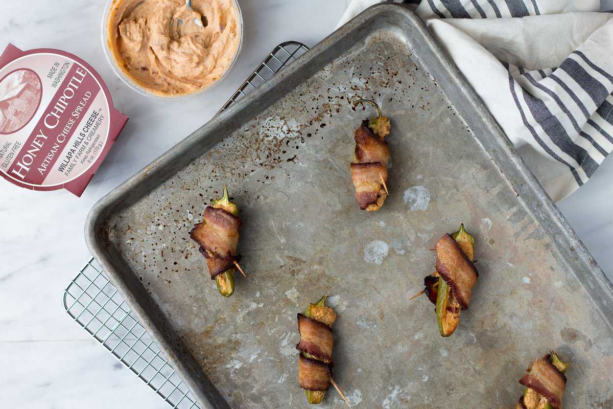 These easy and addictive honey chipotle jalepeno poppers use honey chipotle flavored cream cheese to give a twist to the classic appetizer.