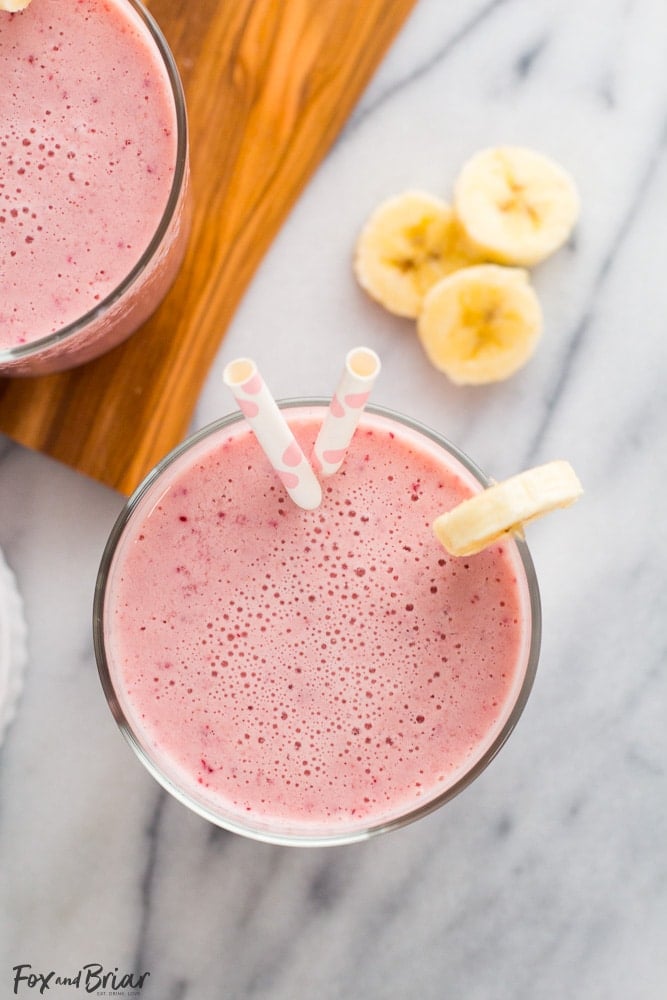 This Post Workout Smoothie is the perfect drink to recharge after a tough workout! Chock full of ingredients to replenish your body.