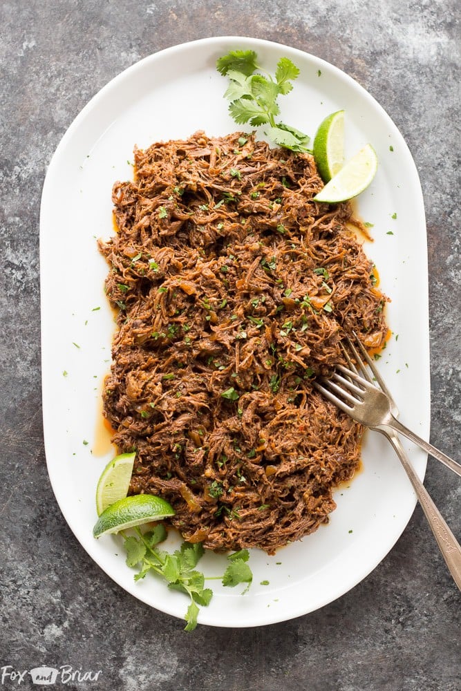 This all purpose Slow Cooker Mexican Shredded Beef is great for tacos, burritos and more! Quick and easy prep work and the crock pot does the rest. |crock pot recipe | Slow Cooker Recipe | Crock Pot beef | Slow Cooker Taco | Crock Pot Tacos 