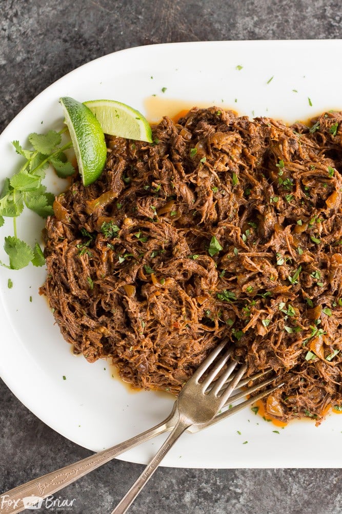 This all purpose Slow Cooker Mexican Shredded Beef is great for tacos, burritos and more! Quick and easy prep work and the crock pot does the rest. |crock pot recipe | Slow Cooker Recipe | Crock Pot beef | Slow Cooker Taco | Crock Pot Tacos 