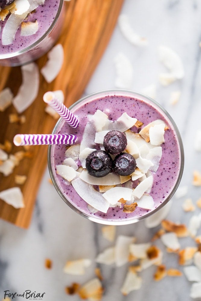 Blueberry Banana Coconut Smoothie | Smoothie recipes | Blueberry Smoothie | Coconut milk smoothie | Almond butter in smoothies | Breakfast Smoothie
