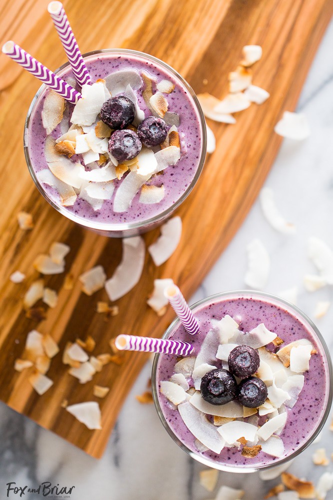 Blueberry Banana Coconut Smoothie | Smoothie recipes | Blueberry Smoothie | Coconut milk smoothie | Almond butter in smoothies | Breakfast Smoothie