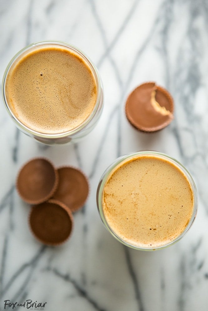 This Homemade Peanut Butter Cup Coffee Creamer will liven up your morning coffee! Homemade Creamer | Coffee Creamer | Peanut Butter Creamer | Peanut Butter Cup Creamer 