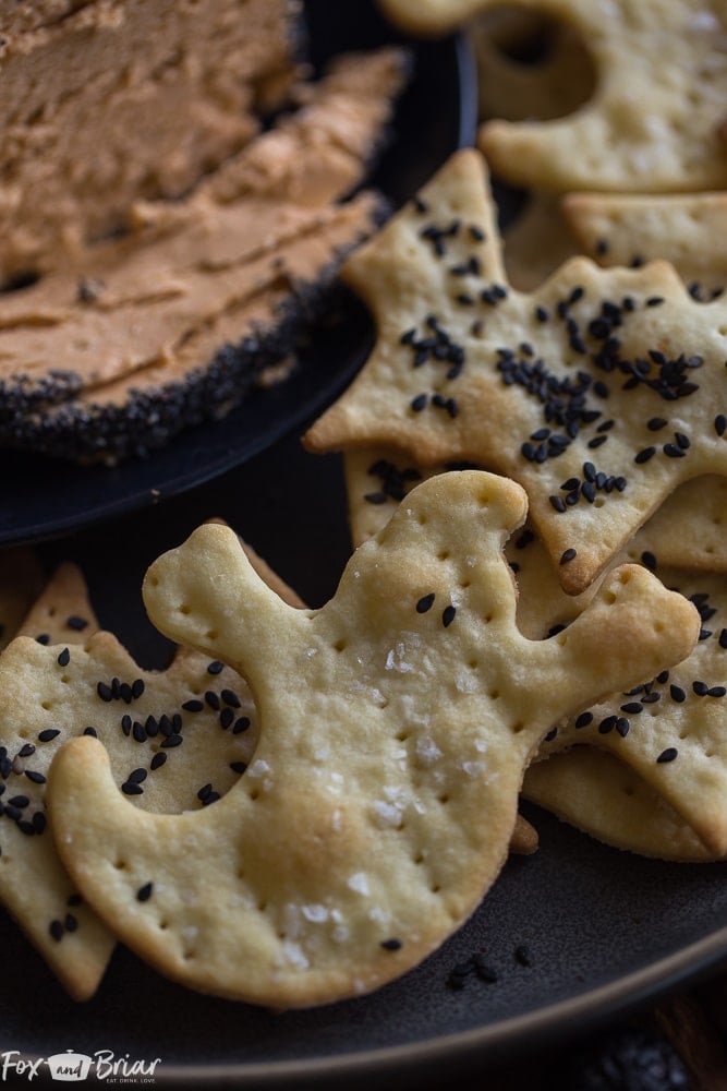  Bat and Ghost Halloween Crackers | Halloween Appetizers | Grown up Halloween ideas | Classy Halloween party | Not gross Halloween foods | Parmesan crackers