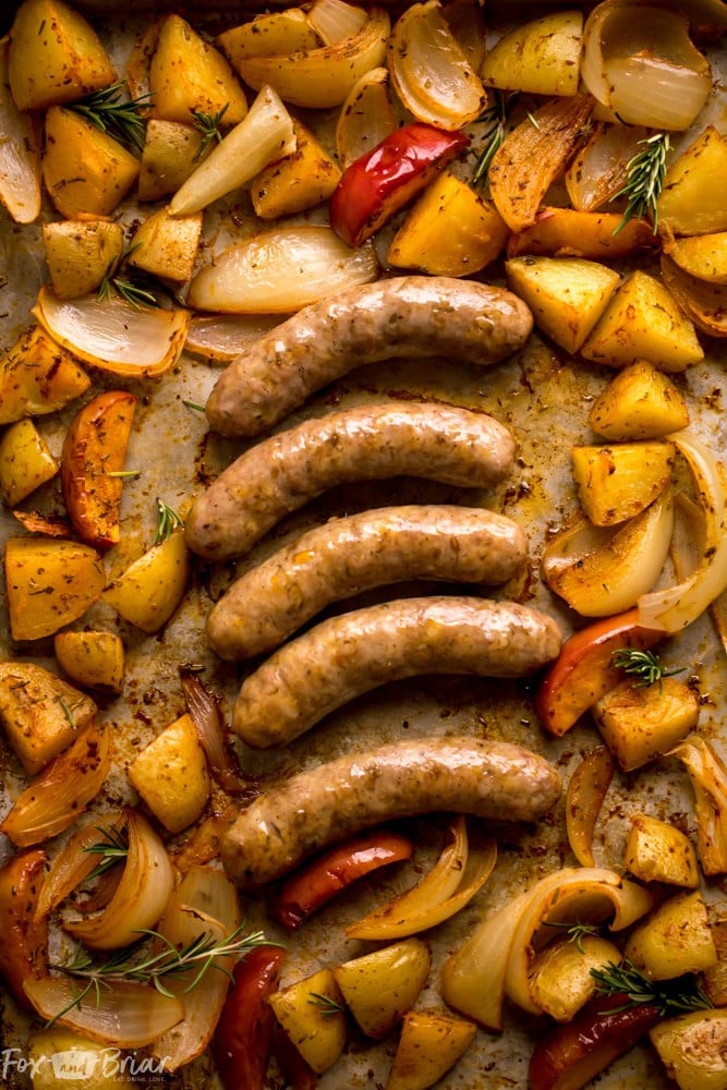 https://www.foxandbriar.com/wp-content/uploads/2017/11/Sausage-and-Potatoes-Sheet-Pan-Dinner-2-of-7.jpg