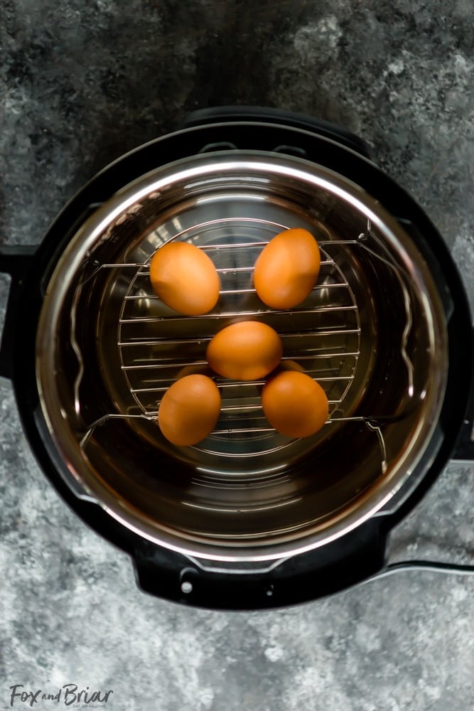 This Instant Pot Ramen Egg Recipe will make the perfect topping for your ramen at home! | Soft boiled Egg for ramen | Instant pot boiled egg | ramen egg recipe | Instant pot ramen egg | how to make a ramen egg | Japanese Marinated Egg | Easy soft cooked ramen egg