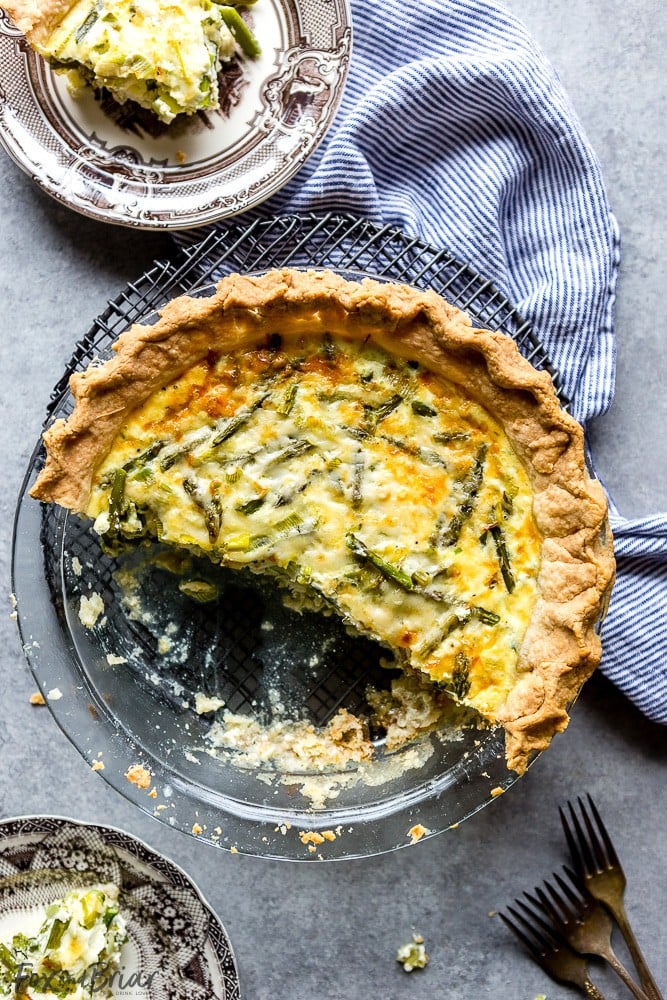 Easy Crab, Asparagus and Leek Quiche Recipe | Easy Quiche Recipe | Brunch idea | Mother's day brunch recipe | Easter Brunch Recipe | Breakfast Quiche | Make ahead quiche | Crab Quiche | Asparagus Quiche | Leek Quiche | Best quiche recipe 