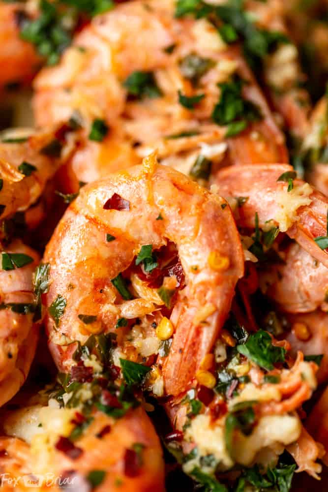 These Easy Garlic Butter Shrimp are the most delicious shrimp you will ever make! Using Argentinian Red Shrimp, garlic, butter and lemon, this simple recipe is packed full of flavor! | Shrimp recipe | Easy shrimp recipe | Garlic shrimp | Shrimp for dinner | Simple Shrimp recipe | Low carb Shrimp recipe | Sauteed shrimp | Quick Shrimp recipe | Lemon garlic shrimp | Skillet shrimp