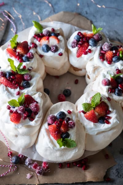 How To Make A Pavlova Wreath Fox And Briar how-to-make-a-pavlova-wreath-fox-and-briar