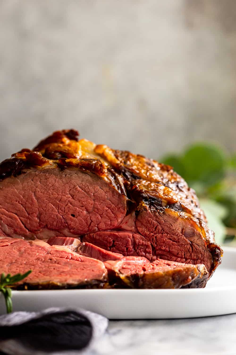 https://www.foxandbriar.com/wp-content/uploads/2020/12/Prime-Rib-8-of-13.jpg